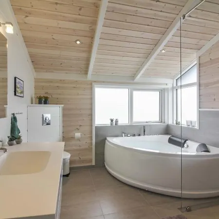 Holiday home Ariadne - 900m From The Sea In Ne Jutland By Interhome Jerup